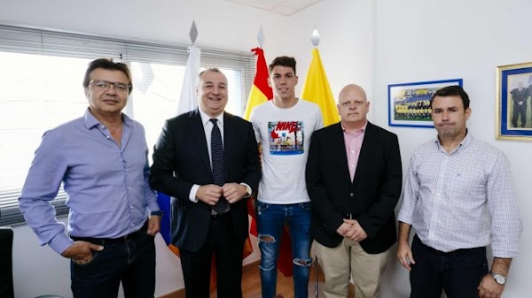 Oficial: Las Palmas renueva hasta 2019 a Lizoain
