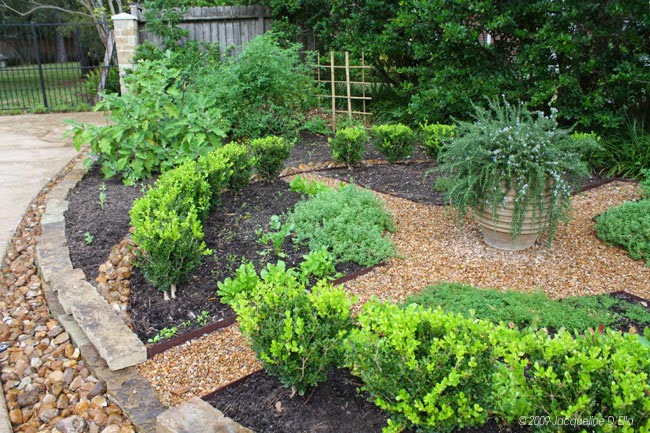 Garden Design Ideas: Driveway Garden Decorating Ideas