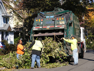 >Sanitation Crews Busy Cleaning Up Debris Left By Early Snowstorm cleanup theridgewoodblog.net