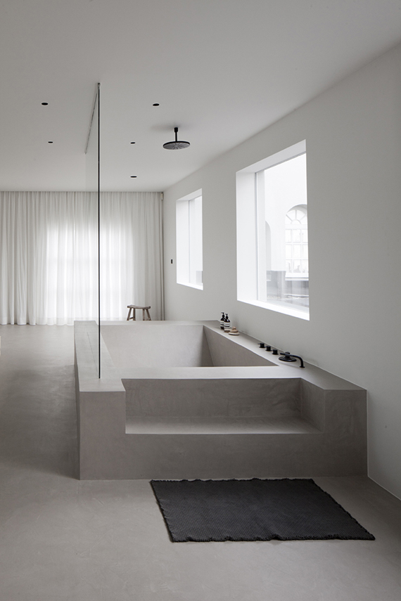 Contemporary bathroom design by Rolies + Dubois