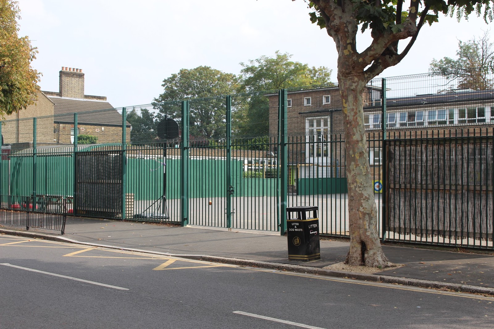 E7 Now & Then Unique photo and details of Earlham Grove V2 attacks