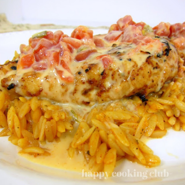 Queso Smothered Chicken Queso Smothered Chicken