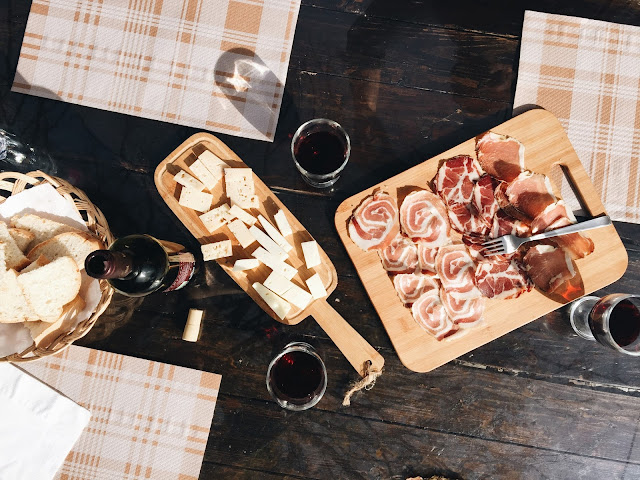Charcuterie, La Tavola Marche