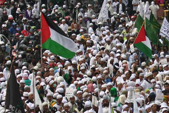 Palestina Sesalkan Bendera Mereka Dipakai Demo di Indonesia