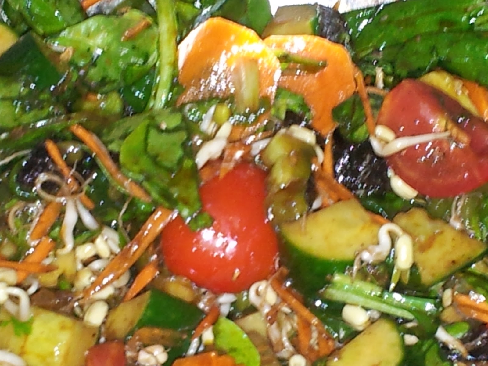 KAUKAU TIME!"Kaukau" is a Hawaiian pidgin slang word meaning "food