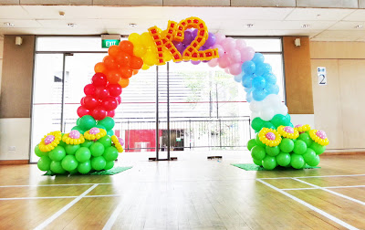 balloon decorations complicated sculptures professional