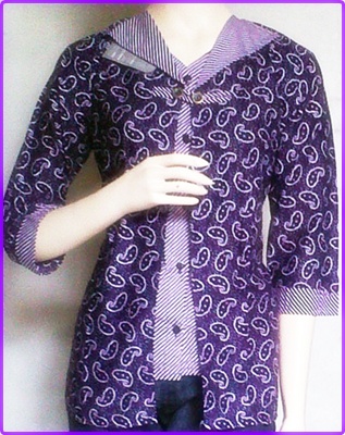  Model  baju  batik  wanita modern warna  ungu 