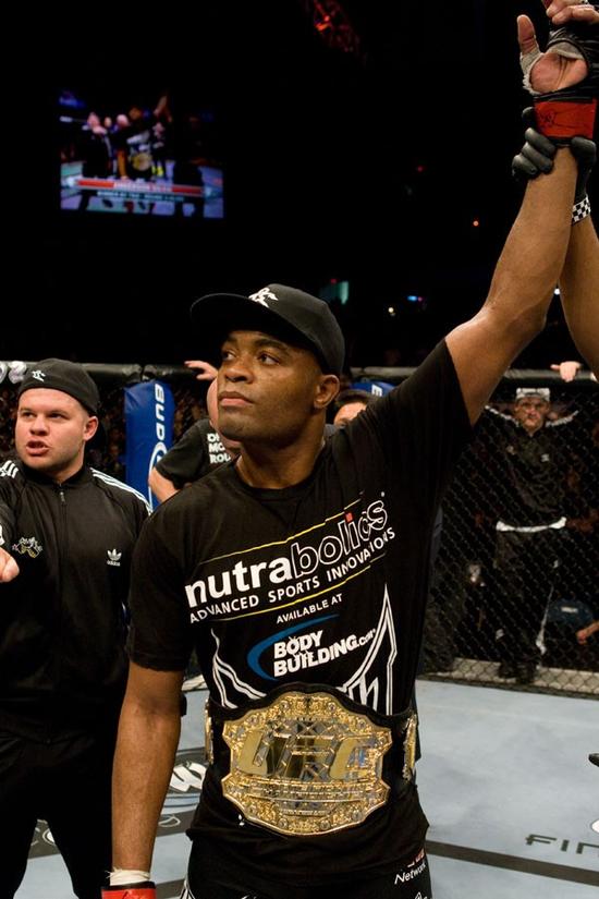 LEVANTEMOS EL BOXEO UFC 126 ANDERSON SILVA vs VITOR BELFORT LEVANTEMOS EL BOXEO UFC 126 ANDERSON SILVA vs VITOR BELFORT