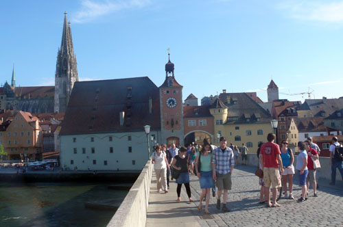 if i could fly: Cathedral sparrows and devils in Regensburg if i could fly: Cathedral sparrows and devils in Regensburg