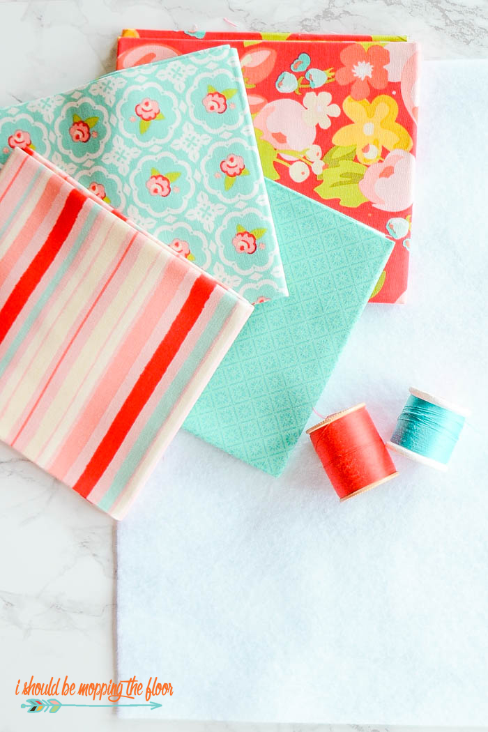 Easy Quilted Coasters i should be mopping the floor