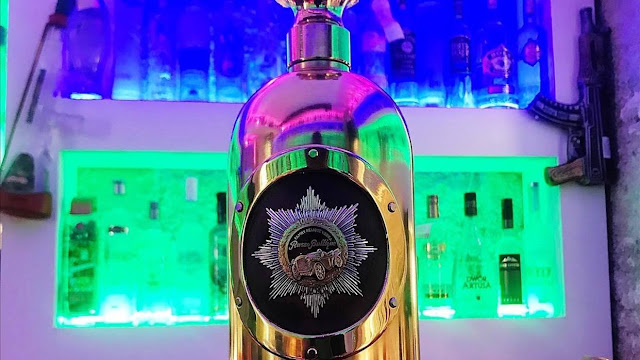 Investigan robo de la botella de vodka más cara del mundo