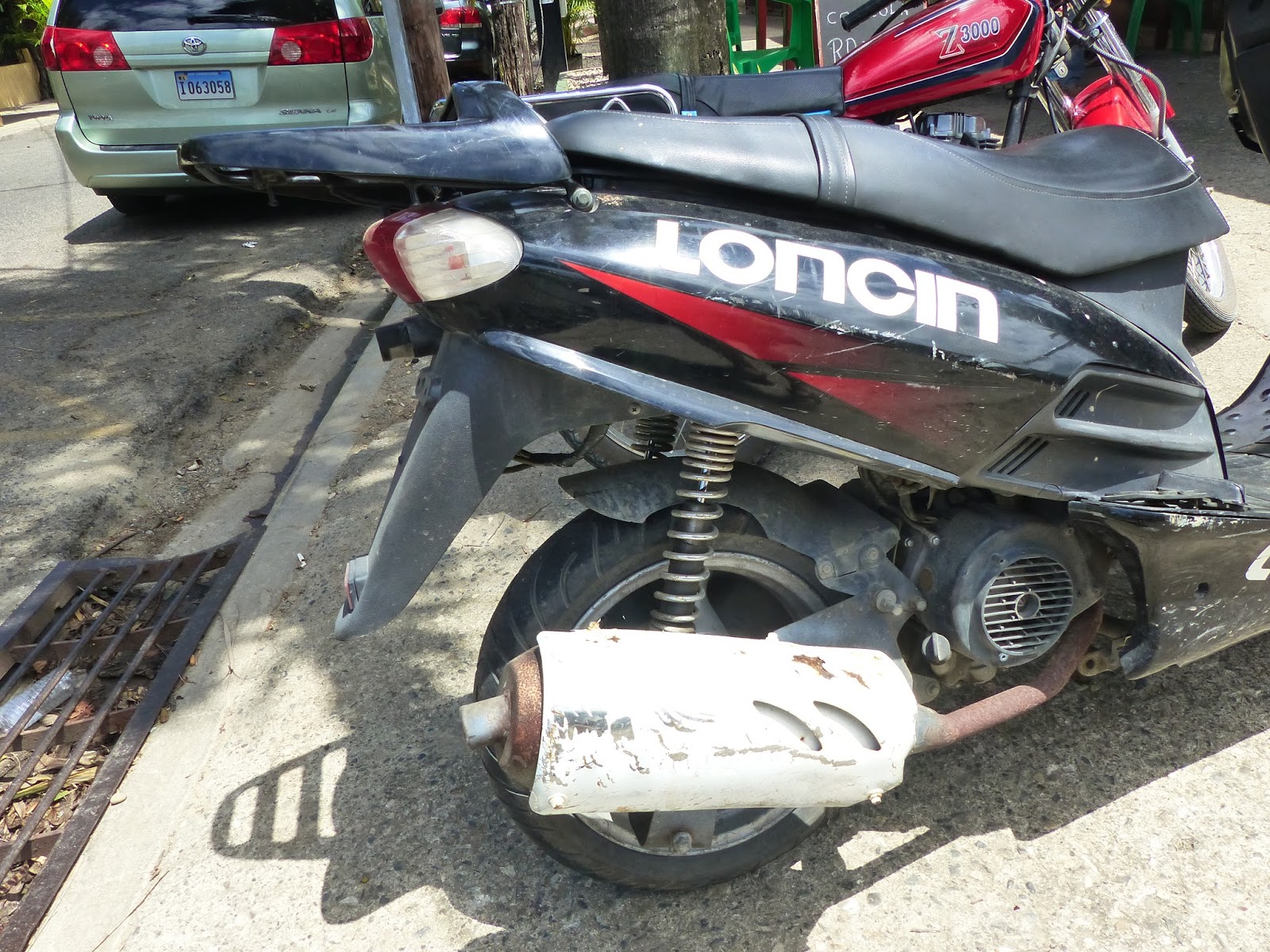 OldMotoDude Loncin Scooter spotted on Dominican Republic Trip