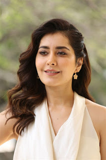 Actress Raashi Khanna Stills at World Famous Lover Movie Interview Actress Raashi Khanna Stills at World Famous Lover Movie Interview