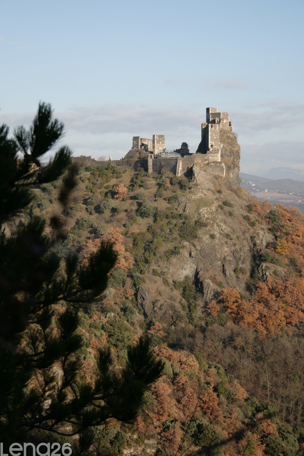 Balades en DrômeArdèche Rochemaure le Pic