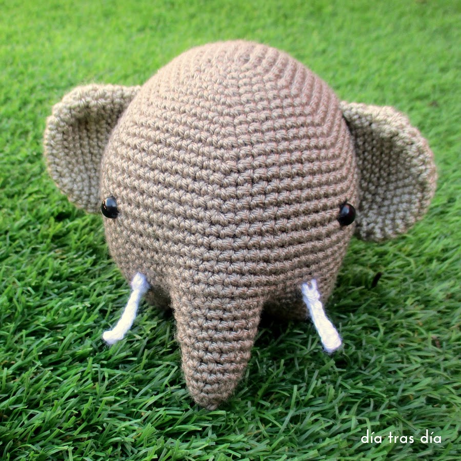 elefante amigurumi