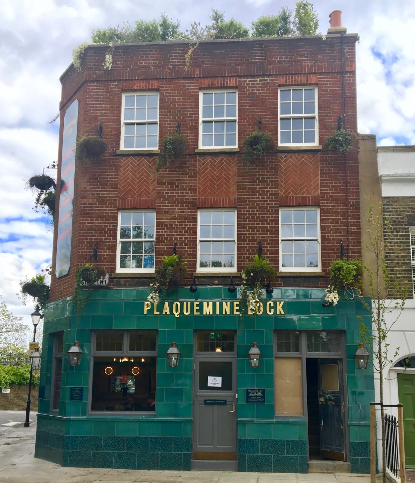 London Girl About Town Plaquemine Lock