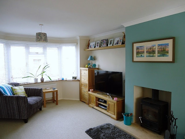 If you want to see the transformation of a dated old granny living room / lounge into a bright light modern space, click here for plenty of before and after photos!