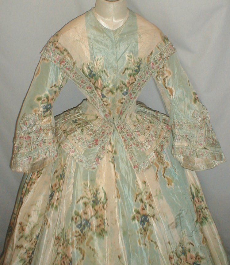 All The Pretty Dresses: Late 1850's Antebellum Floral Dress