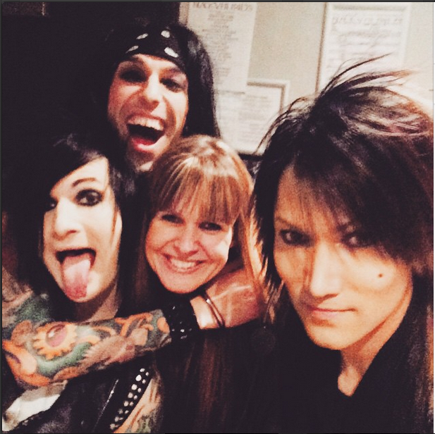 Black Veil Brides Mexican Street Team Via Instagram annamaslowicz !! blackveilbrides selfie two!