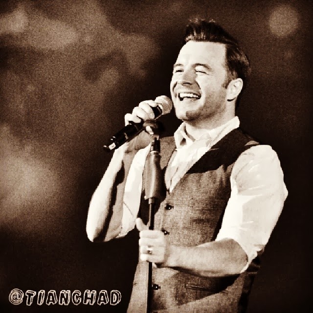 Shane Filan performed very well just now. It sounds like from a recording~!