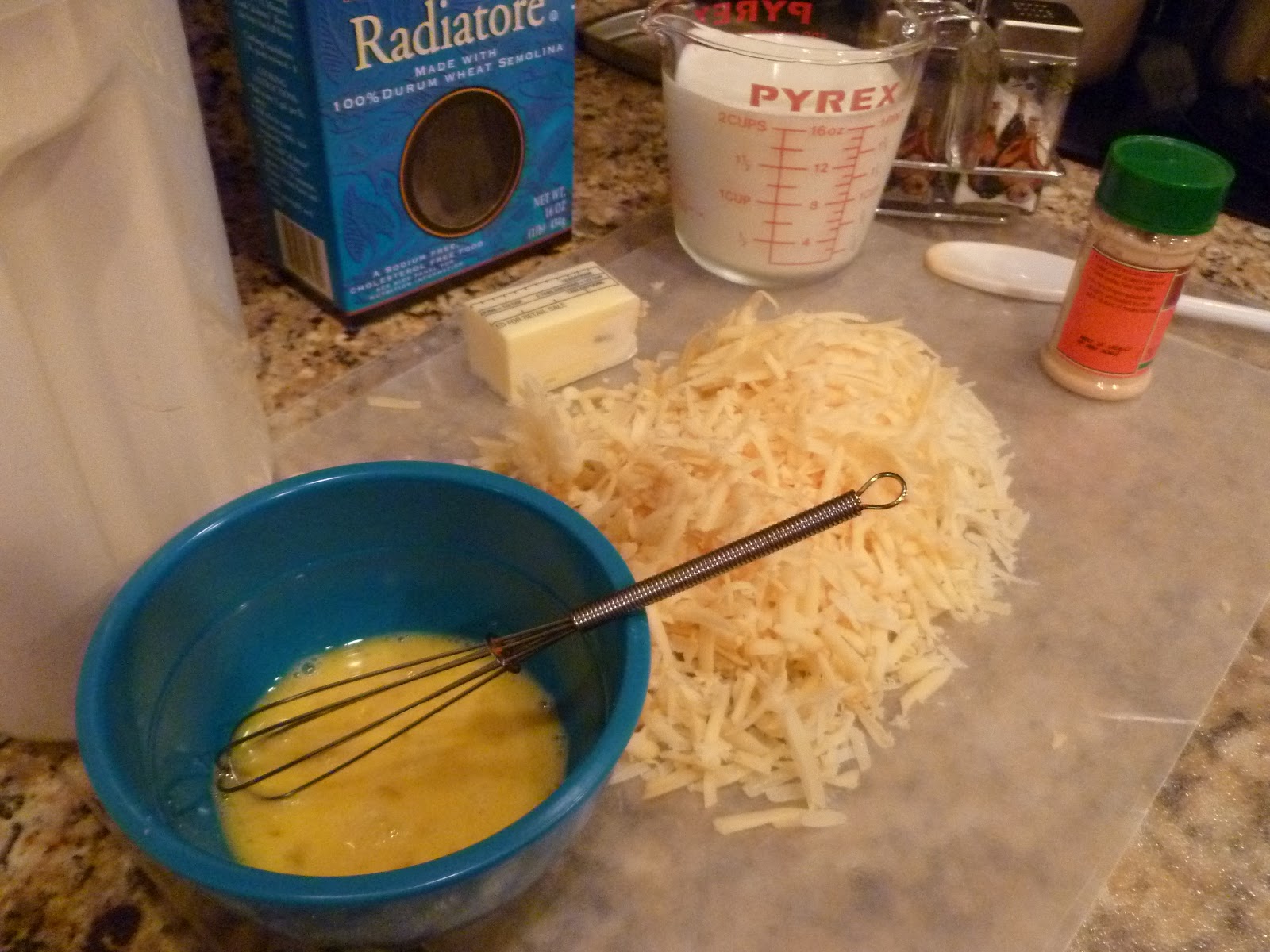 I Like to Bake and Cook Blog Creamy Mac and Cheese with Smoked Gouda