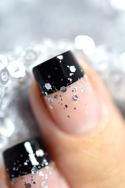 nailstorming - happy year nail