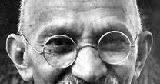 Mahatma gandhi hindi essay