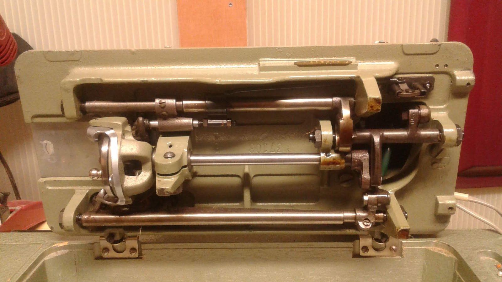 RustyDaytrips.nl: Another Anker RR Sewing machine (c.a.1956)