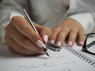 example research question paper keywords