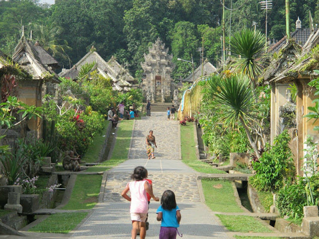 Penglipuran beautiful hamlet inward Bangli regency BaliTourismMap: Penglipuran, Beautiful Village inward Bali