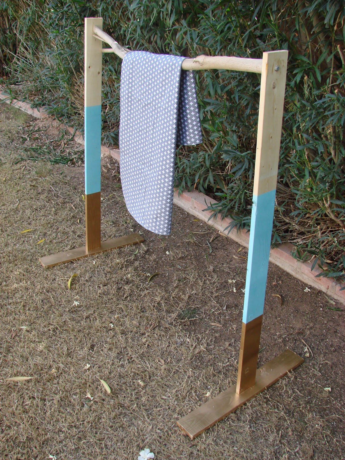 kadydid designs DIY Clothing Rack