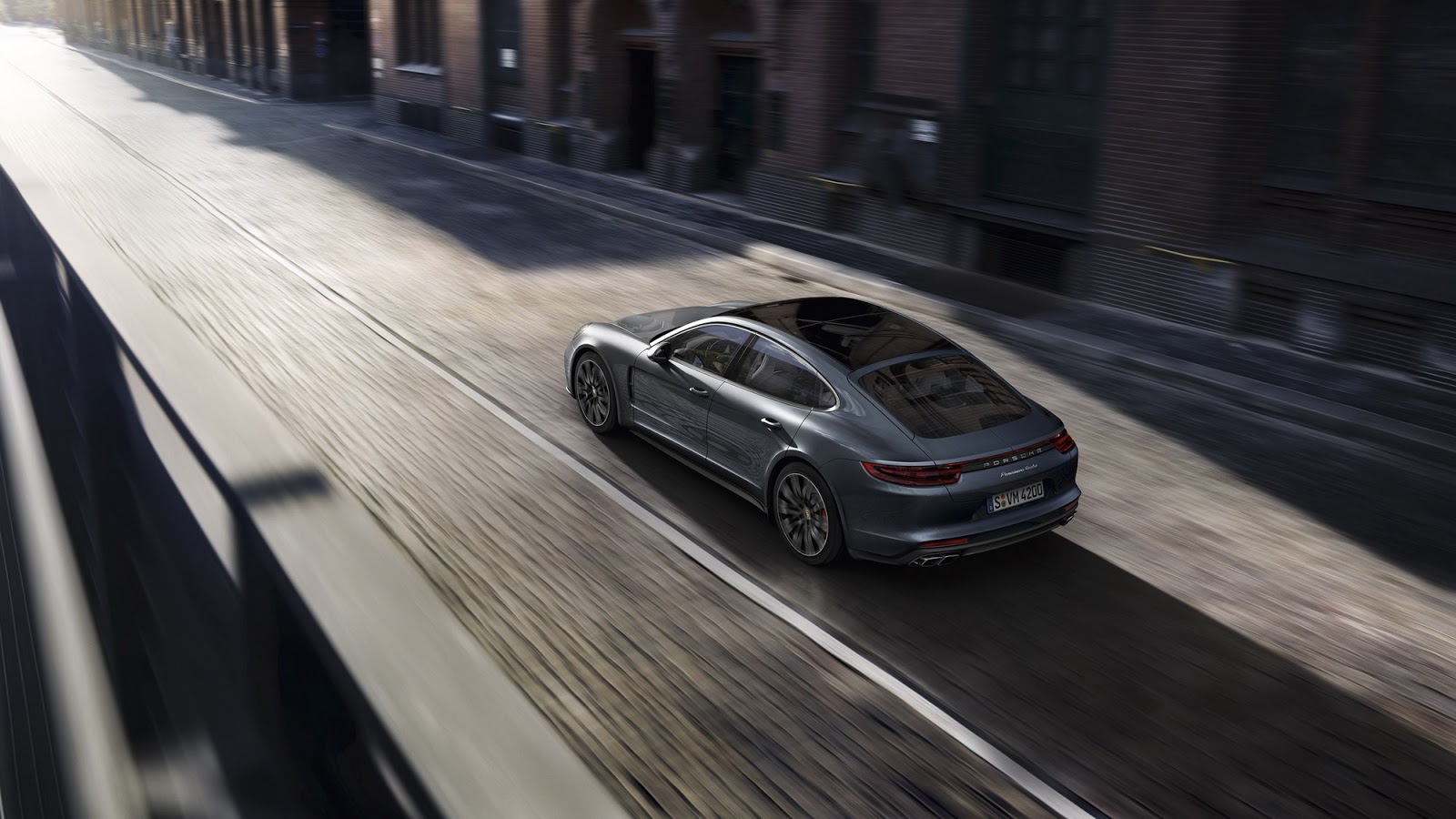 2017Panamera-9.jpg