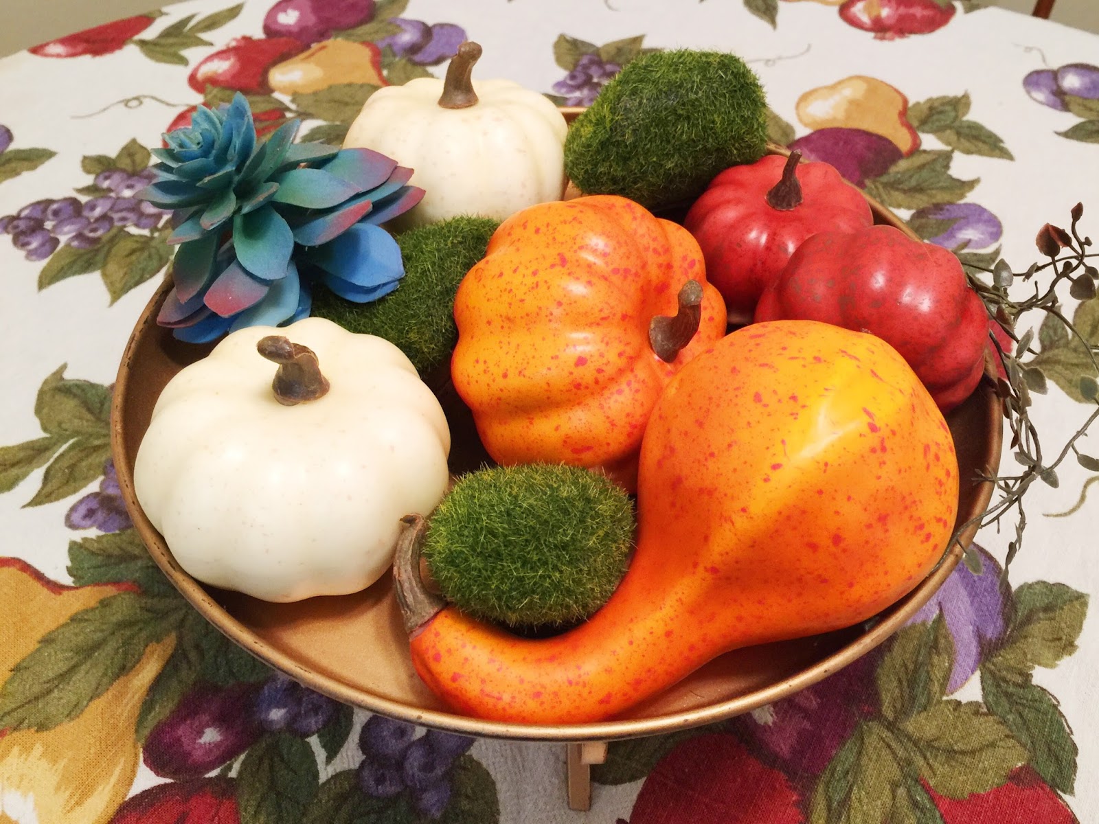 How To Use Pumpkins to Decorate the Home for the Harvest Season - A ...