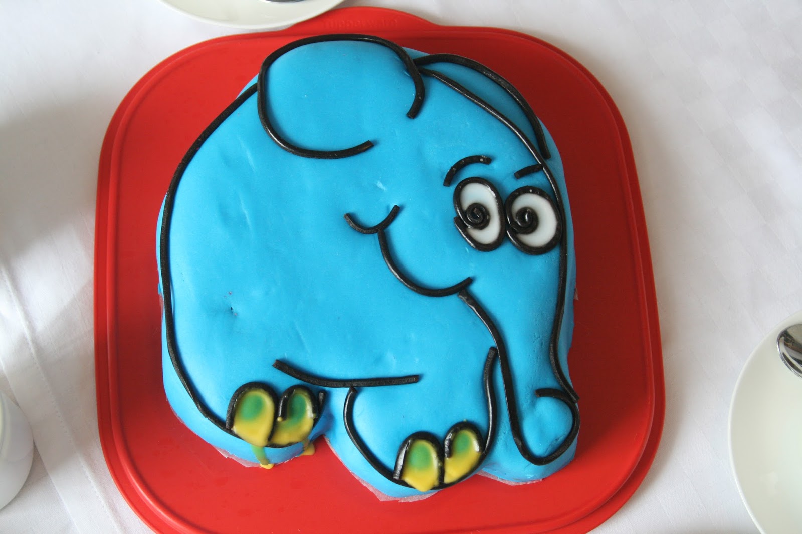 Wolkes Kreativwerkstatt: Elefantentorte