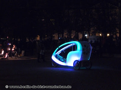 festival of lights, berlin, illumination, 2012, velo taxi
