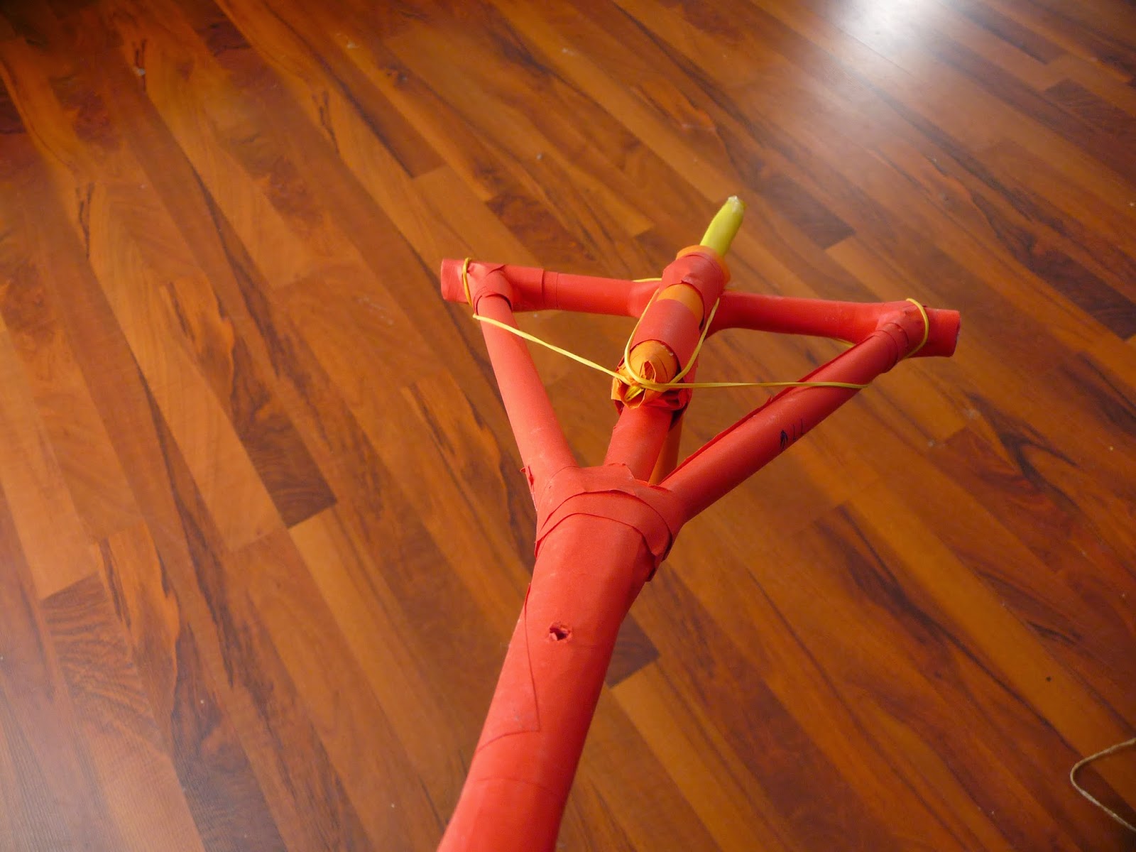 Papernoob Paper Crossbow with Arrow