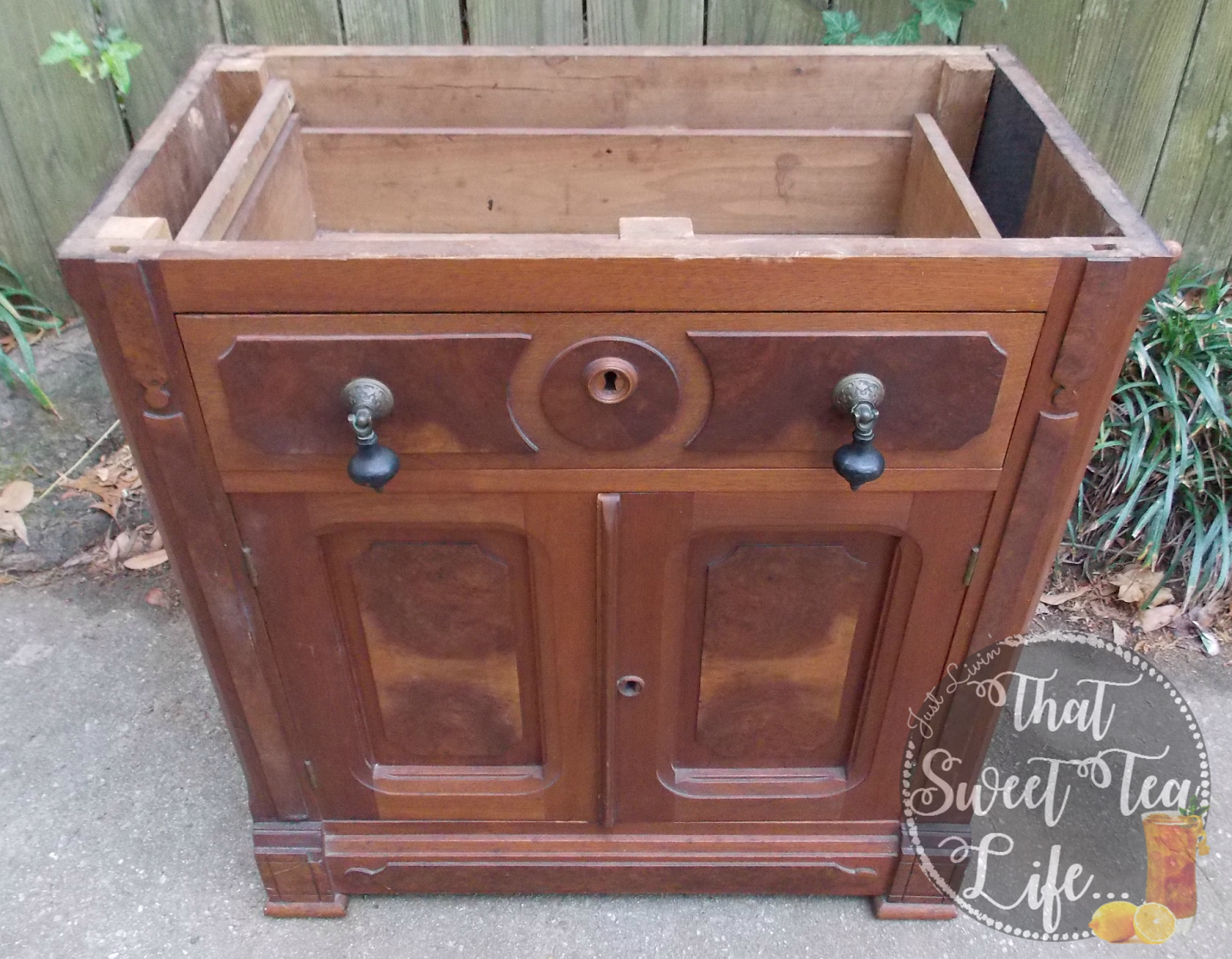 How to Upcycle an old Dry Sink! • That Sweet Tea Life