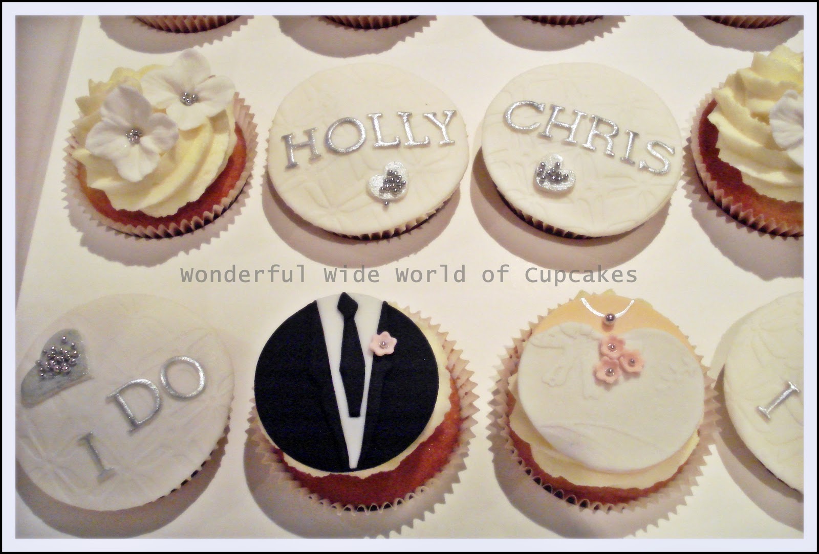 Wonderful World of Cupcakes Engagement Cupcakes