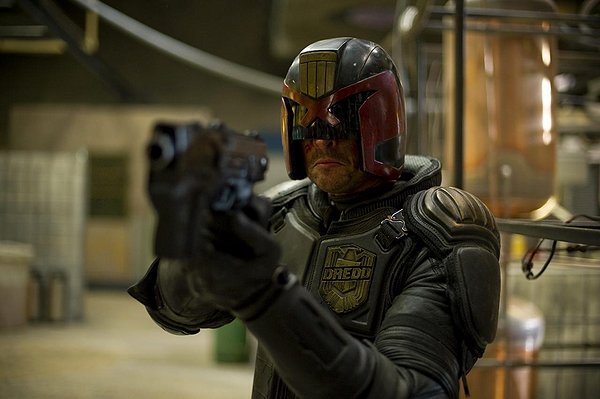 Dredd 3D (Reseña) - La Hoguera de las Necedades