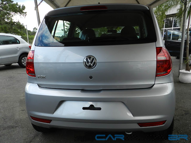 VW Fox 1.0 2013 - Trend - Prata Sargas