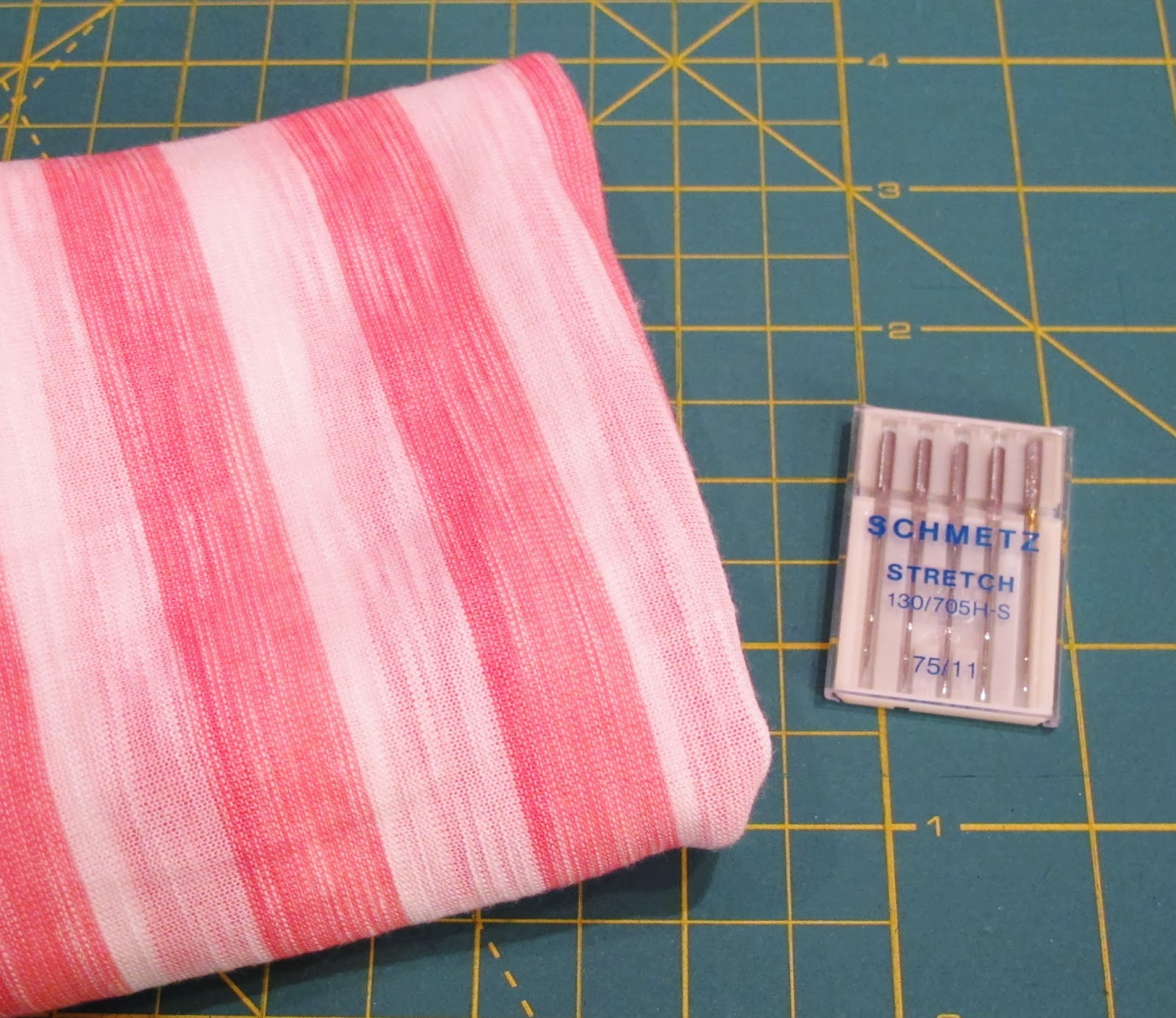 BonnieProjects How to Make an Infinity Scarf {Easy Tutorial}