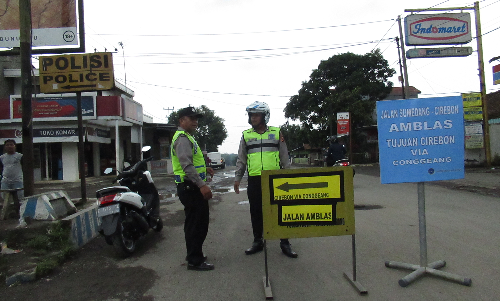 Jalan Ambruk Sumedang Jalan Ambruk Sumedang