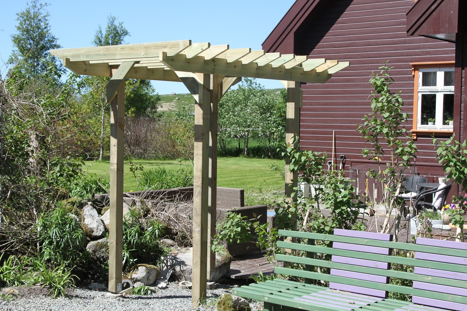 i-hykken-pergola-snart-ferdig