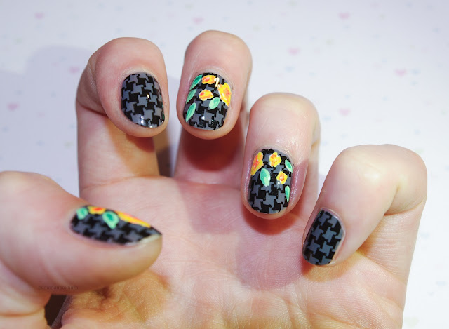 barry m gray flower nails image