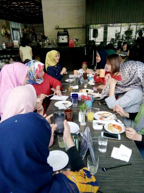 Sarapan ala Buffet di Canary Coffee Shop Hotel Aston Priority Simatupang