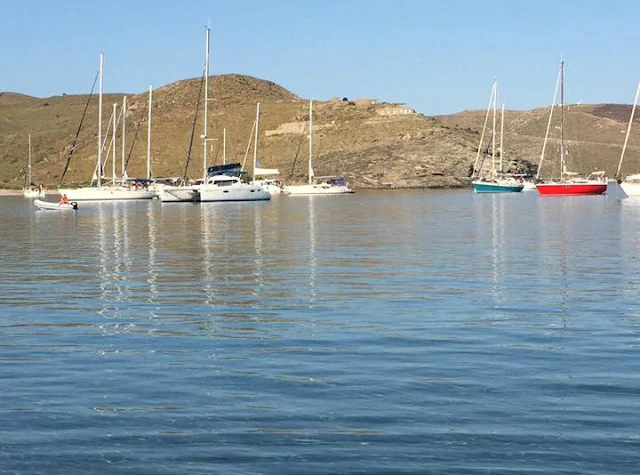 Χαλκίδα: Ποιος δημοτικός σύμβουλος απολαμβάνει τις διακοπές του στο όμορφο νησί των Κυκλάδων (ΦΩΤΟ)