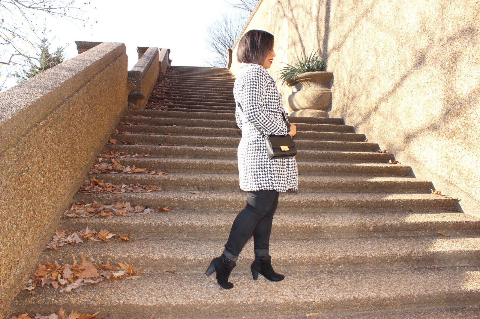 houndstooth print, houndstooth coat, winter coat, satchel purse, booties, fall boots, black and white, printed coat, black, style blog, blogger, fall outfit