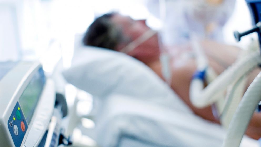 Dokter Membangunkan Pasien Koma dengan Membuat Otaknya \