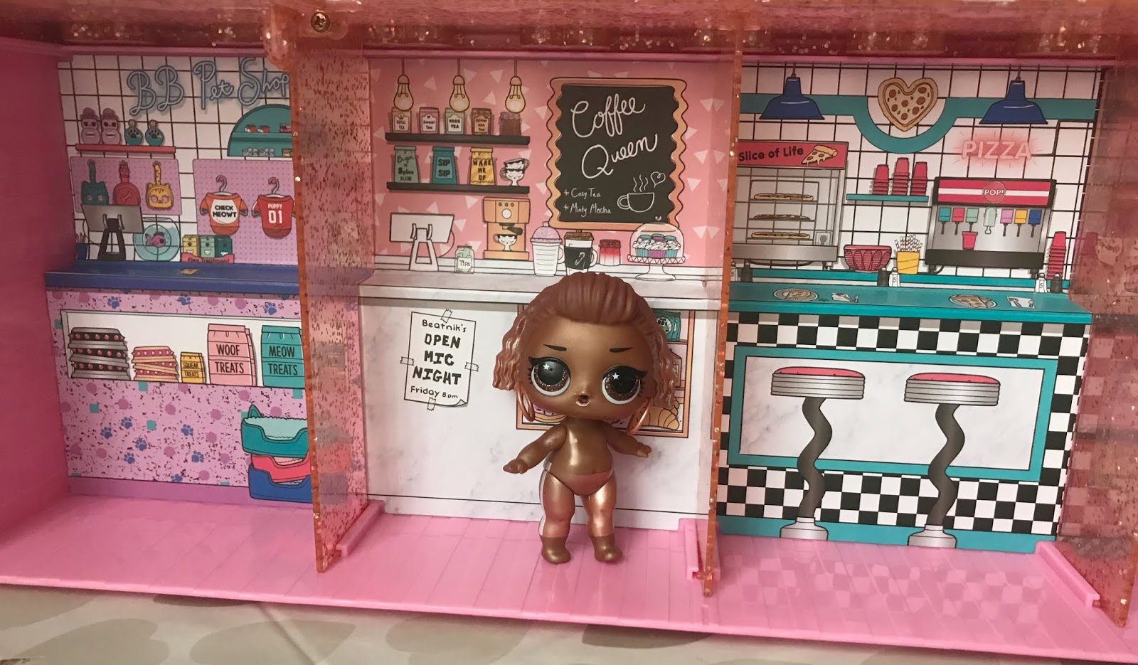 L.O.L. Surprise Pop-Up Store Playset Review | Newcastle Family Life