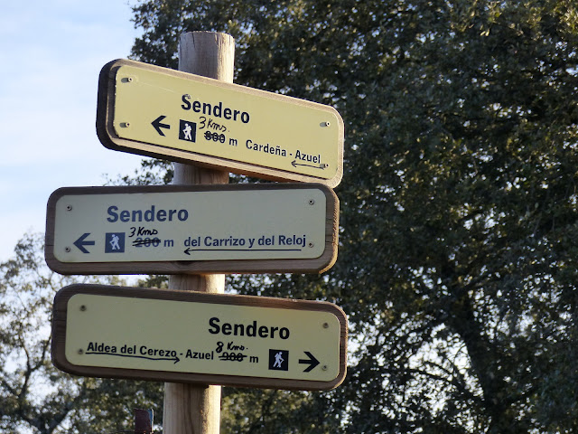 Señales que encontramos en la ruta del carrizo y del reloj corregidas .